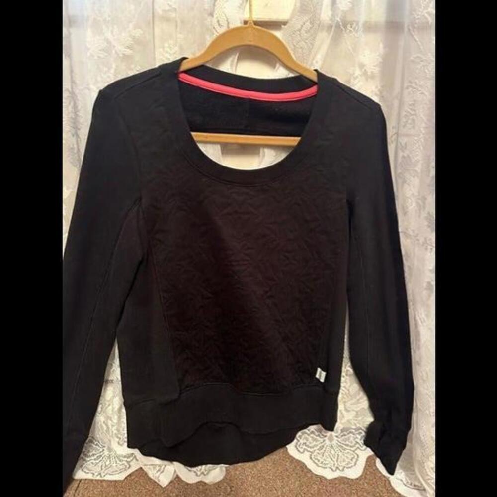 VS Sport Black Sweater | Open Back Elegance